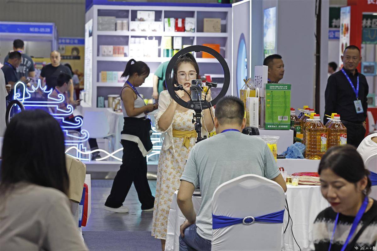 皇冠注册送金不